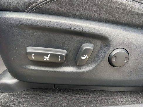 Used 2021 Toyota 4Runner Limited image 14