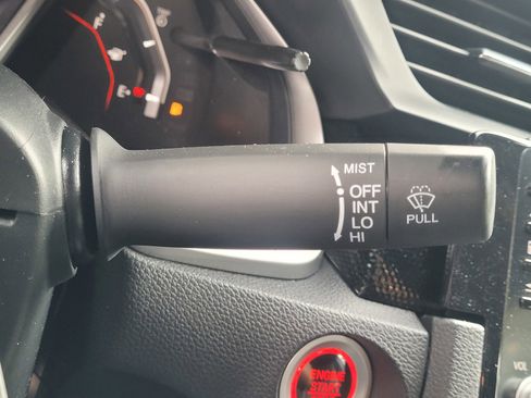 Used 2020 Honda Civic Sport image 25