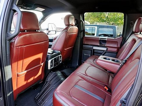 Used 2021 Ford F250 Platinum w/ FX4 Off-Road Package image 21