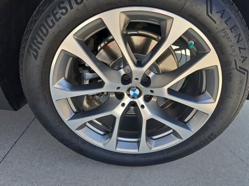 Used 2022 BMW X5 xDrive40i w/ Premium Package image 18