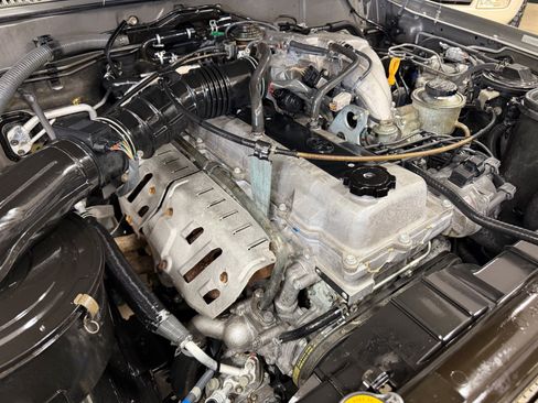 Used 1997 Toyota Land Cruiser AWD/4WD image 34