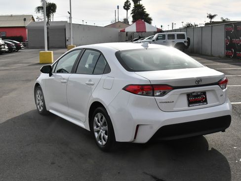 Used 2024 Toyota Corolla LE image 6