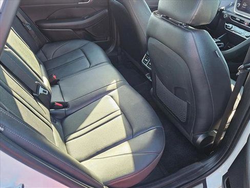 Used 2022 Hyundai Sonata Limited FWD image 18