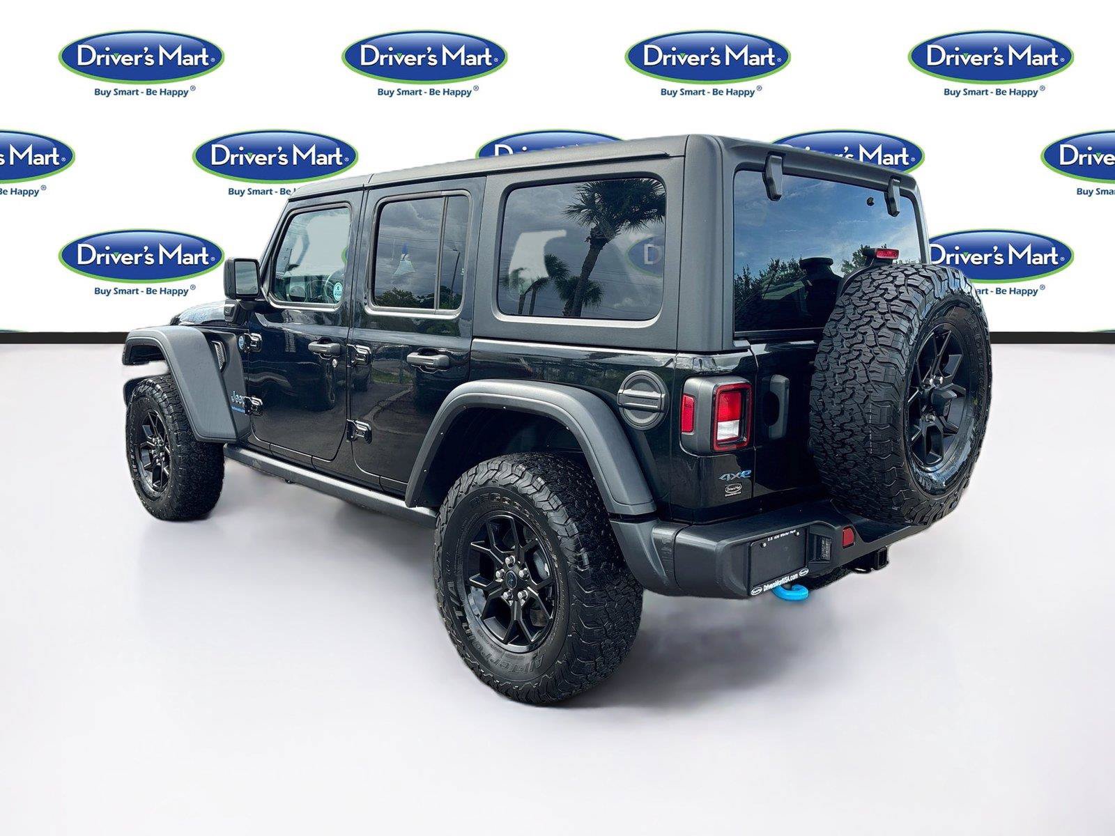 Used 2024 Jeep Wrangler Unlimited AWD/4WD image 5