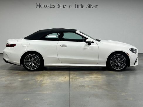 Used 2023 Mercedes-Benz E 450 4MATIC Cabriolet image 11