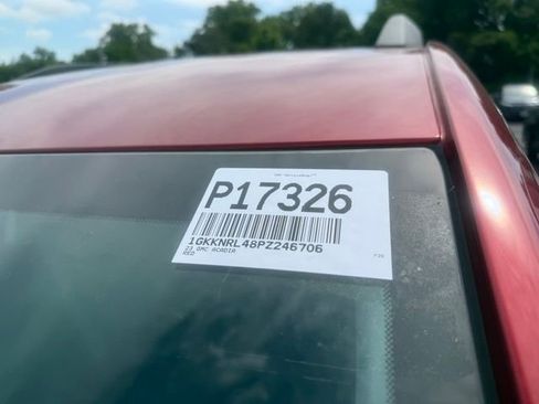 Used 2023 GMC Acadia SLE w/ Driver Convenience Package AWD/4WD image 12