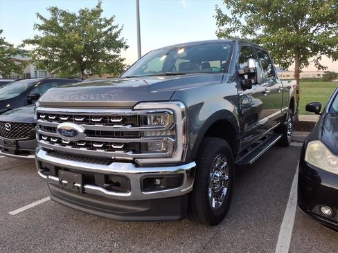 Used 2025 Ford F350 Lariat w/ Chrome Package AWD/4WD image 4