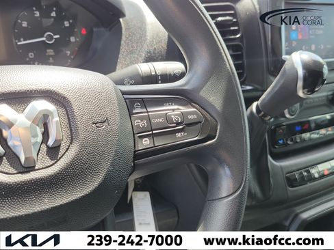 Used 2025 RAM ProMaster 2500 w/ Convenience Group FWD image 24