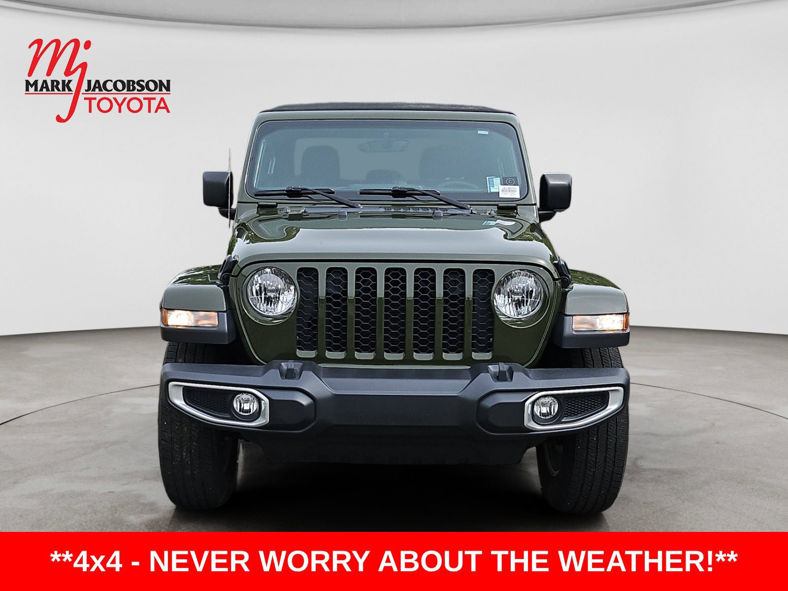 Used 2023 Jeep Gladiator Sport AWD/4WD image 3