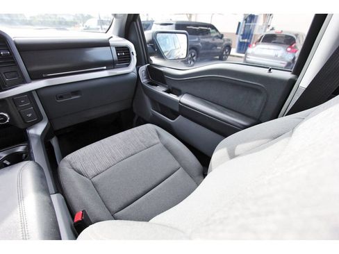 Used 2023 Ford F150 Lightning XLT AWD/4WD image 12