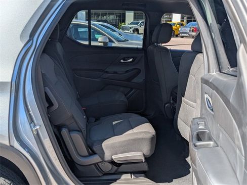 Certified 2023 Chevrolet Traverse LT image 14