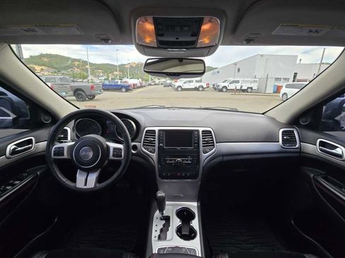 Used 2013 Jeep Grand Cherokee Trailhawk AWD/4WD image 16