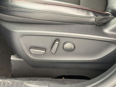 Used 2025 Ford Escape ST-Line FWD image 15