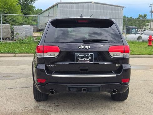 Used 2020 Jeep Grand Cherokee Overland AWD/4WD image 12