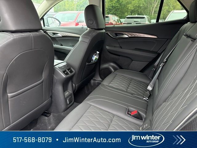 Used 2023 Buick Envision Avenir AWD/4WD image 10