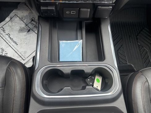 Used 2020 GMC Sierra 1500 AT4 w/ AT4 Premium Package image 27