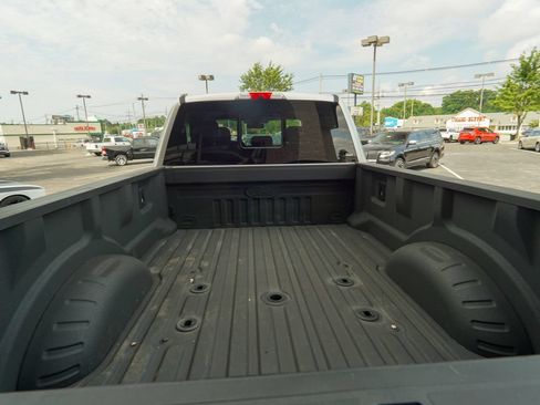 Used 2017 Ford F350 Lariat w/ Lariat Ultimate Package AWD/4WD image 13