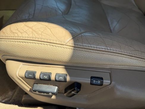 Used 2005 Volvo S60 2.5T image 9