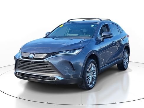 Certified 2024 Toyota Venza Limited AWD/4WD image 3