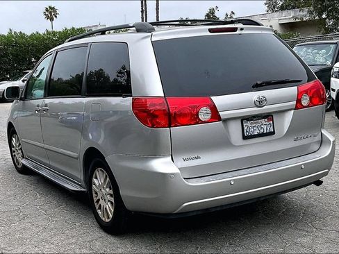 Used 2009 Toyota Sienna FWD image 6