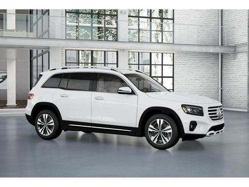 New 2025 Mercedes-Benz GLB 250 4MATIC image 13