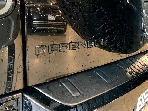 New 2026 Land Rover Defender 110 OCTA image 15