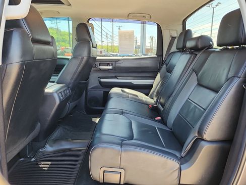 Used 2020 Toyota Tundra Limited w/ Limited Premium Package AWD/4WD image 10