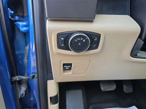 Used 2017 Ford F150 XLT image 20