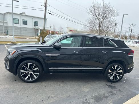Used 2024 Volkswagen Atlas Cross Sport SEL Premium R-Line AWD/4WD image 5