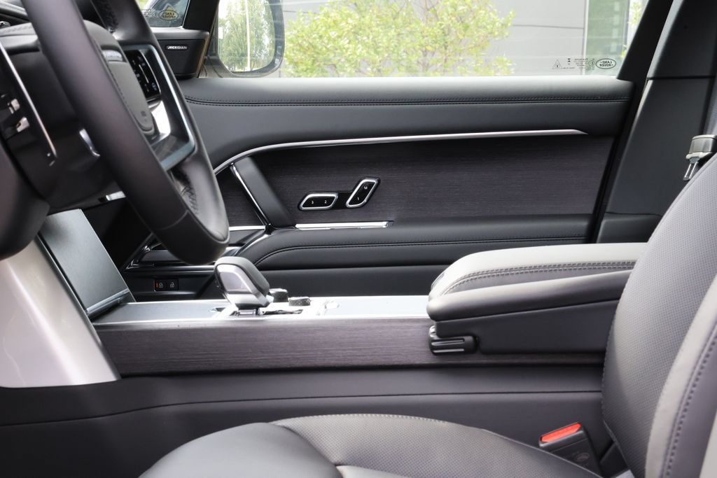 New 2027 Land Rover Range Rover SE AWD/4WD image 10