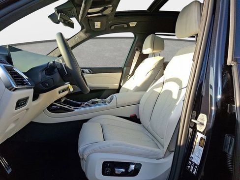 New 2026 BMW X7 M60i AWD/4WD image 11
