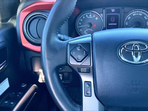 Used 2017 Toyota Tacoma TRD Off-Road w/ Tow Package (A/T) image 22