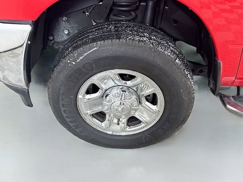 Used 2024 RAM 2500 Big Horn w/ Bed Utility Group image 28