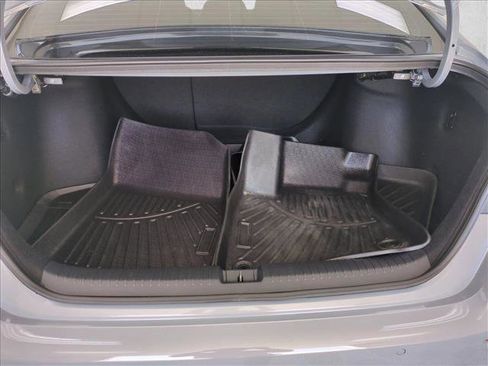 Used 2025 Honda Accord Touring image 6