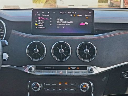 Used 2023 Kia Stinger GT2 AWD/4WD image 18