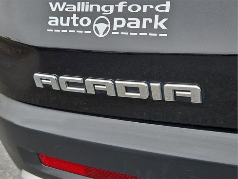 Used 2017 GMC Acadia SLE image 23