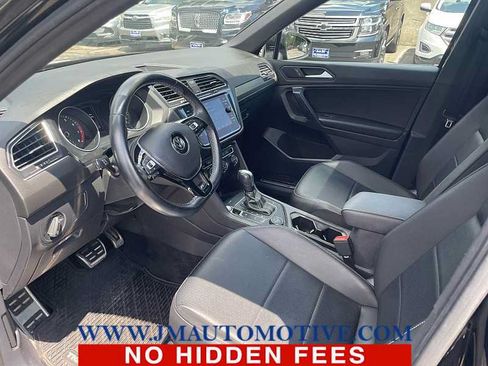 Used 2021 Volkswagen Tiguan SE R-Line AWD/4WD image 2
