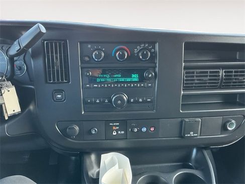 Used 2023 GMC Savana 2500 image 10