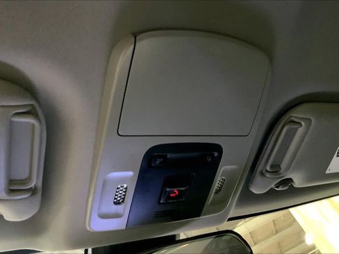 Used 2024 Toyota Camry SE w/ Cold Weather Package FWD image 36