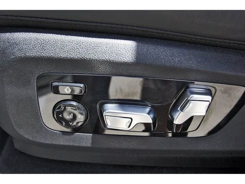 Used 2025 BMW X5 M60i AWD/4WD image 27