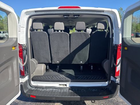 Used 2023 Ford Transit 350 XLT image 13