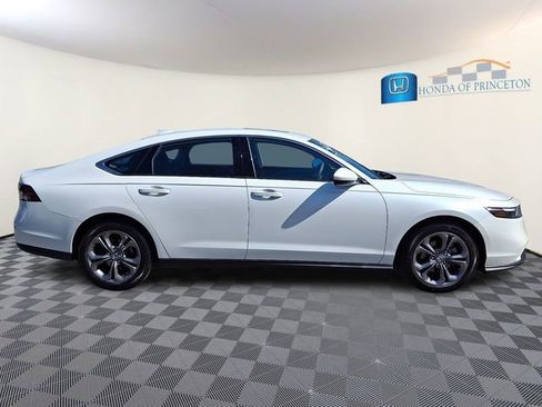 Certified 2023 Honda Accord EX image 7