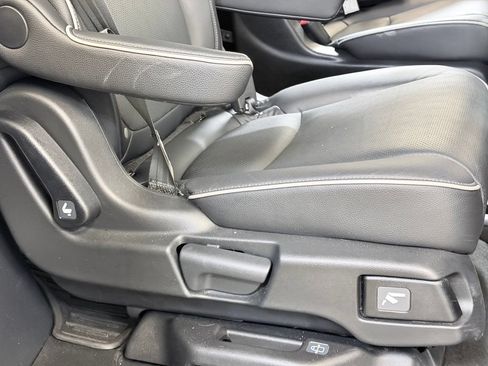 Used 2023 Honda Odyssey Elite image 37