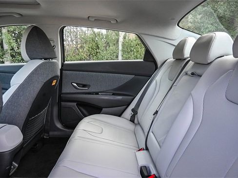 New 2026 Hyundai Elantra Limited image 19