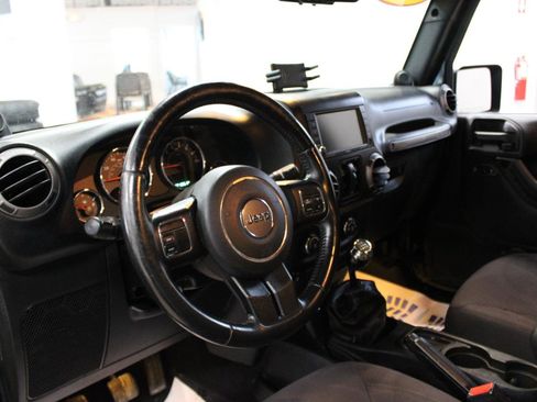 Used 2014 Jeep Wrangler Unlimited Sport w/ Quick Order Package 23S AWD/4WD image 10