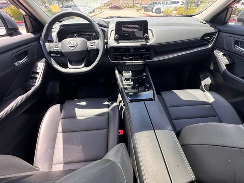 Certified 2025 Nissan Rogue SV w/ SV Premium Package FWD image 20