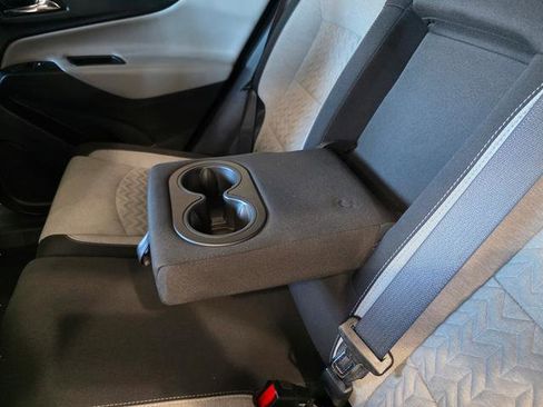 Used 2022 Chevrolet Equinox LS w/ LS Convenience Package FWD image 28