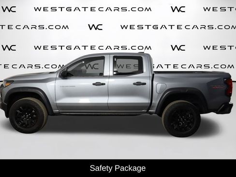 Used 2023 Chevrolet Colorado Trail Boss w/ Technology Package image 5
