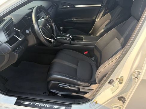 Used 2020 Honda Civic Sport image 9