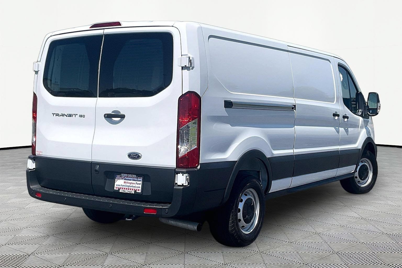 Used 2025 Ford Transit 150 Low Roof RWD image 11